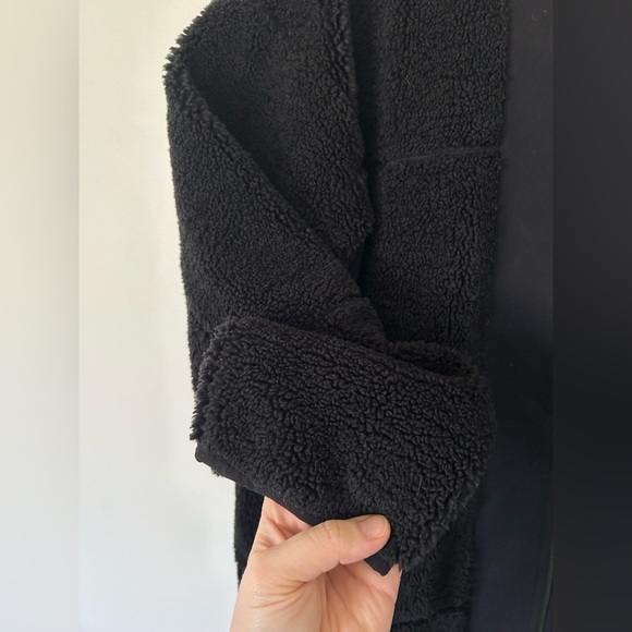 NWOT Lululemon Collarless Textured Sherpa Fleece Full Zip Long Black Jacket Sz 6 - Picture 5 of 9